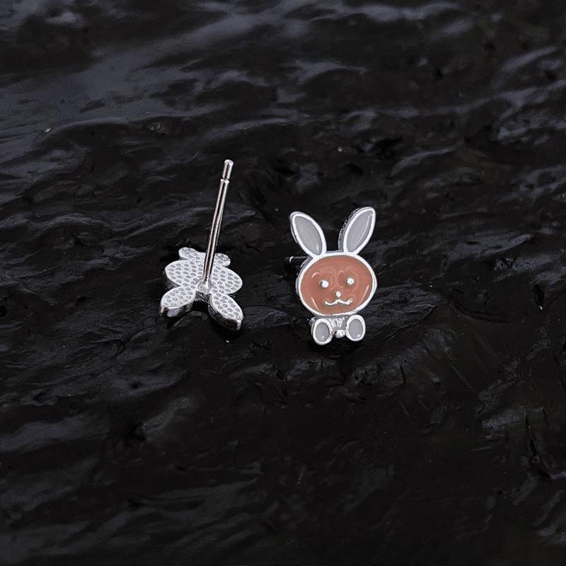 Kolczyki z Króliczkami są Urocze i Odpowiednie dla Najlepszych Przyjaciółek do Wręczania Prezentów