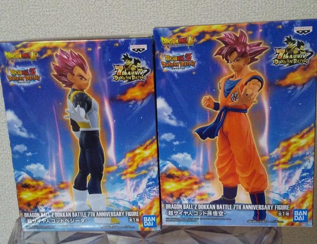 

Dragon Ball Z Dokkan Battle Super Saiyan God Son Goku & Vegeta Figure Set