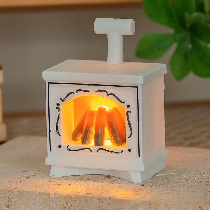 Miniature Miniature Simulation Fireplace Lamp Dollhouse Decoration Item Electronic Candle Lamp