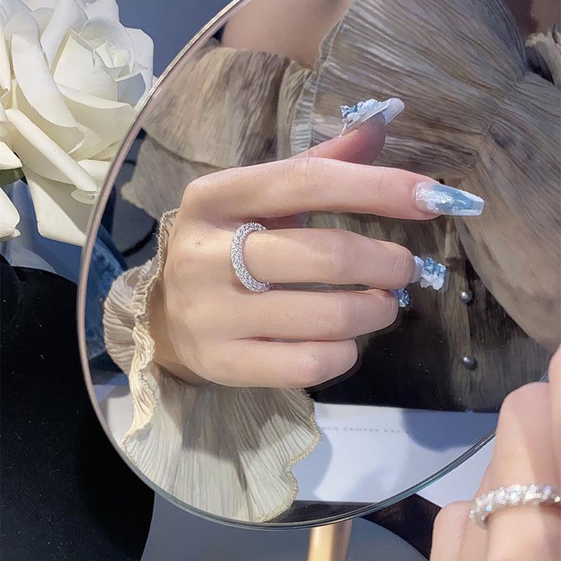 Chic Tri-Sided Full Diamond Ring: European & American INS Style, Luxurious Single Row Design, Versatile Fashion Jewelry