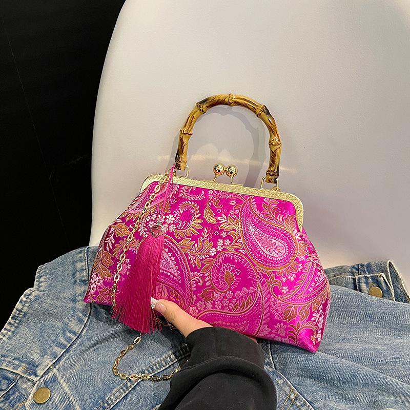 Portable shoulder messenger bag, Chinese style pearl embroidery bag, new Chinese bag, retro dinner bag, clutch bag, women's bag.