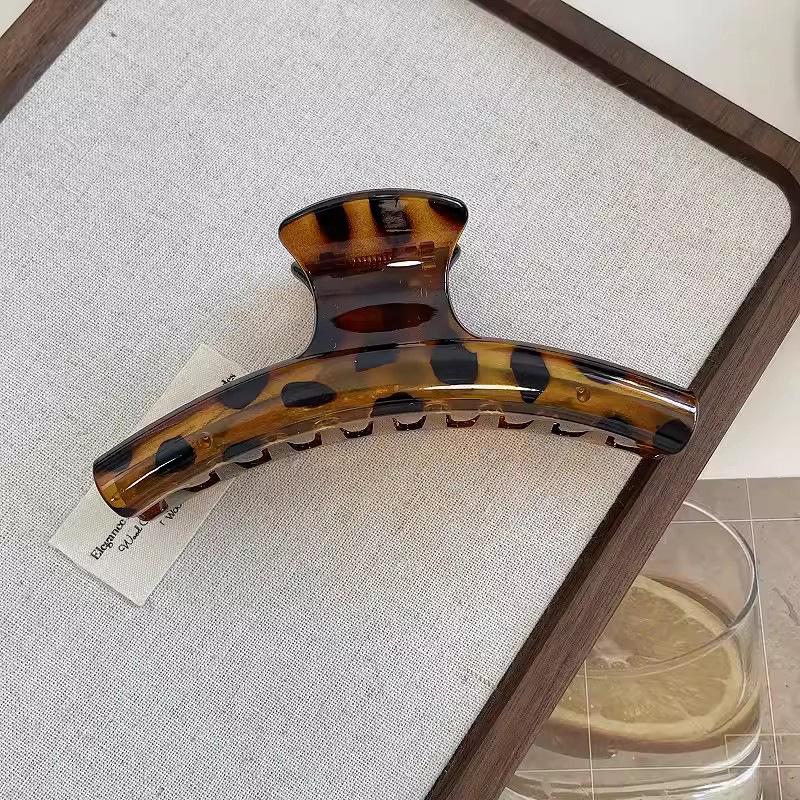 2024 Retro Leopard Print Large Hair Claw Clip for Women