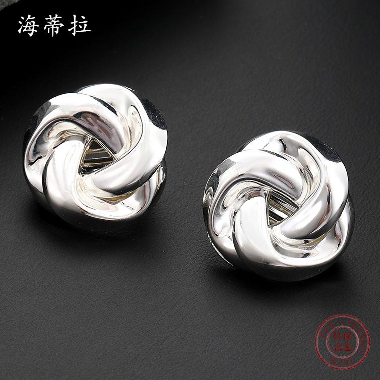 Stilvolle Ohrclips aus Rosenlegierung, schlichte temperamentvolle Pflaumenblüten-vergoldete Damenohrringe