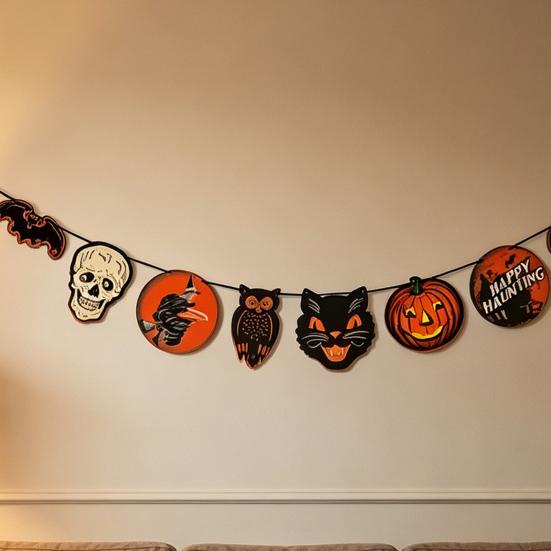 Vintage Halloween Garland Decorations Spooky Wooden Pumpkin Skull Owl Witch Bat Hanging Bunting Banner for Party Home Wall Decor