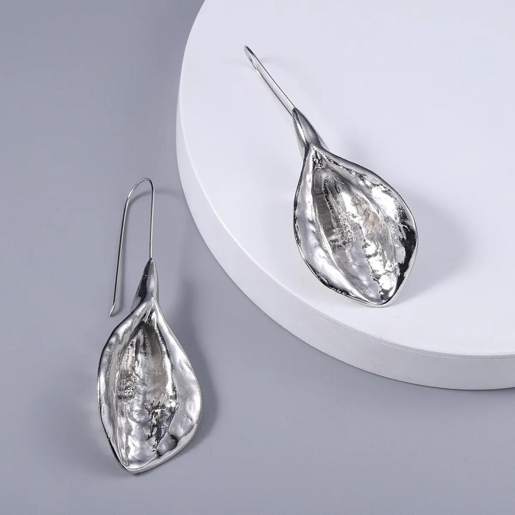 Creative Design Small Water Drop Leaf Gold Color Metal Earring for Women Trendy Long Leafy Flowers Pendientes Punk Jewelry Gift