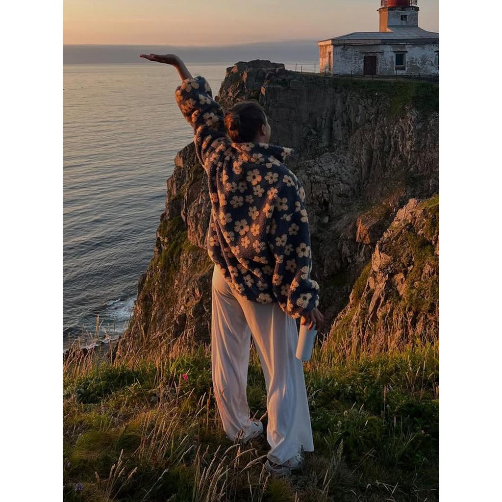 2025 Winter Autumn Women's Fleece Floral Sweatshirt Fashion Warm Fuzzy Pullover Top