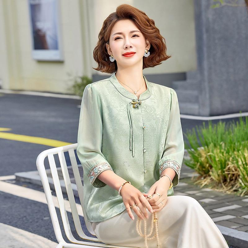 

Chic Summer Seven-Sleeve Loose Top: Trendy Chinese Style for Middle-Aged & Elderly Women 3XL (120-135 jin) світло-зелений колір