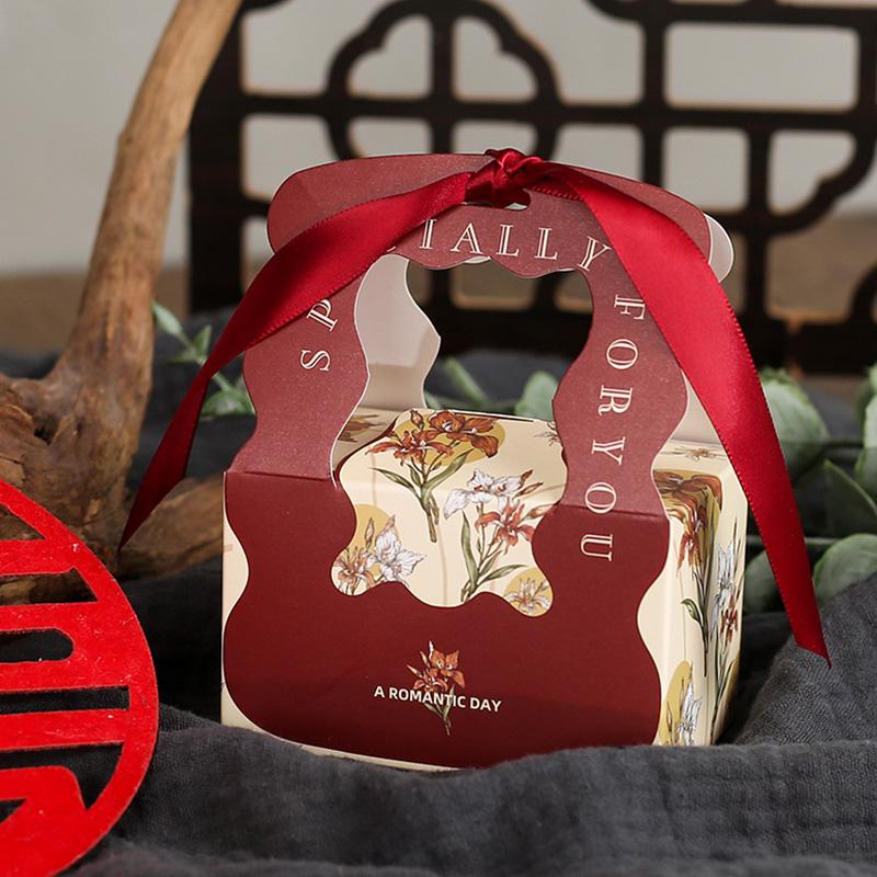 10Pcs Packaging Bags Handheld Souvenir Boxes Wedding Candy Box Portable Silk Ribbon Foldable Paper Birthday