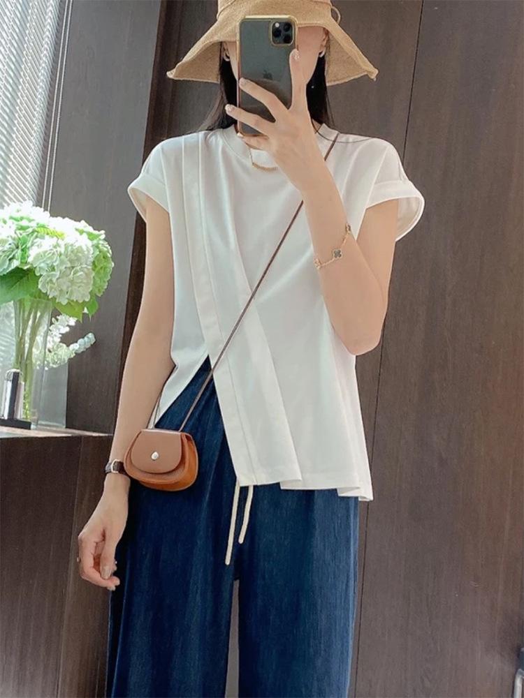 

Женская летняя футболка с нерегулярным боковым разрезом в корейском стиле, свободная, облегающая, с драпировкой M белый