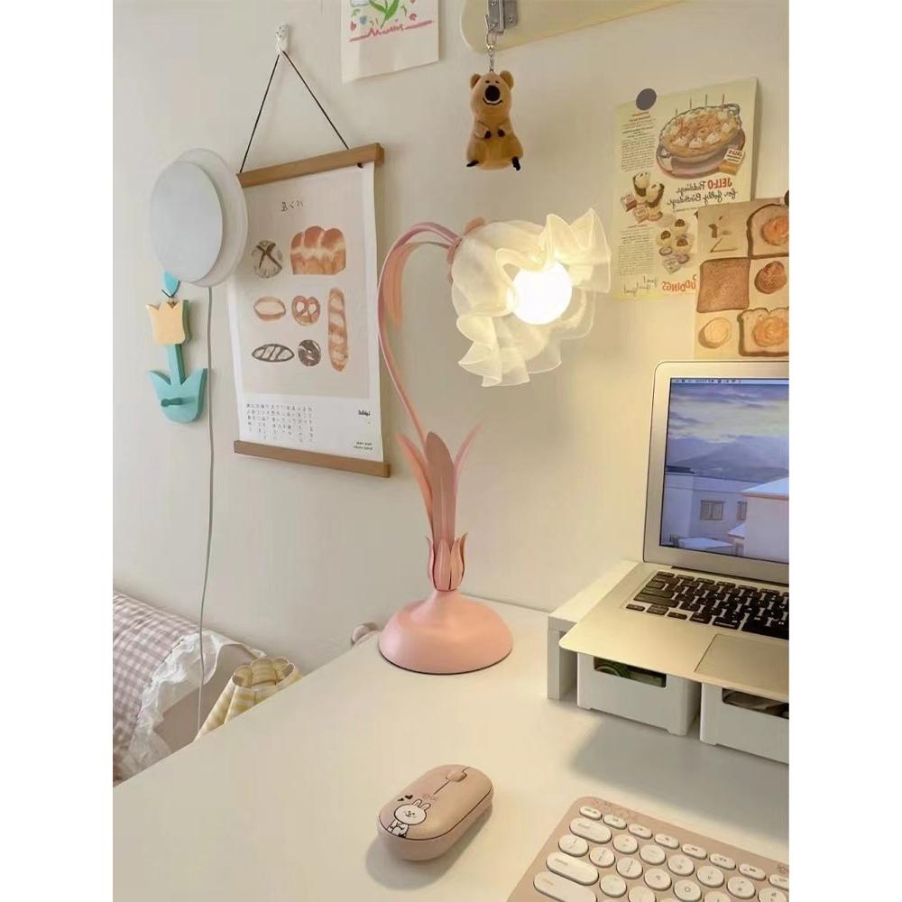 French Lily of the Valley Table Lamp, Vintage Floral Ambient Night Light, Decorative Flower Desk Lamp for Bedroom Bedside