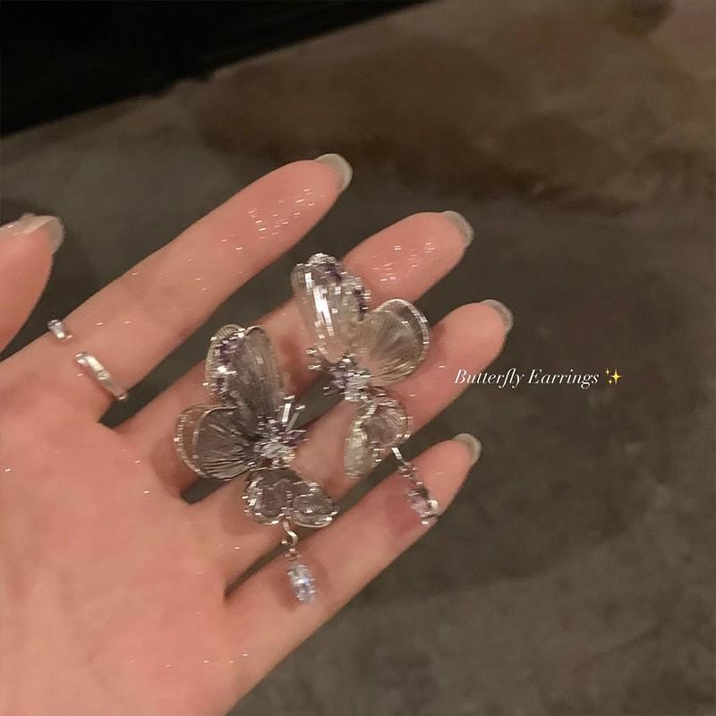 

Серьги-пусеты «Летний курортный стиль Мори Сладкий лепесток 2025»