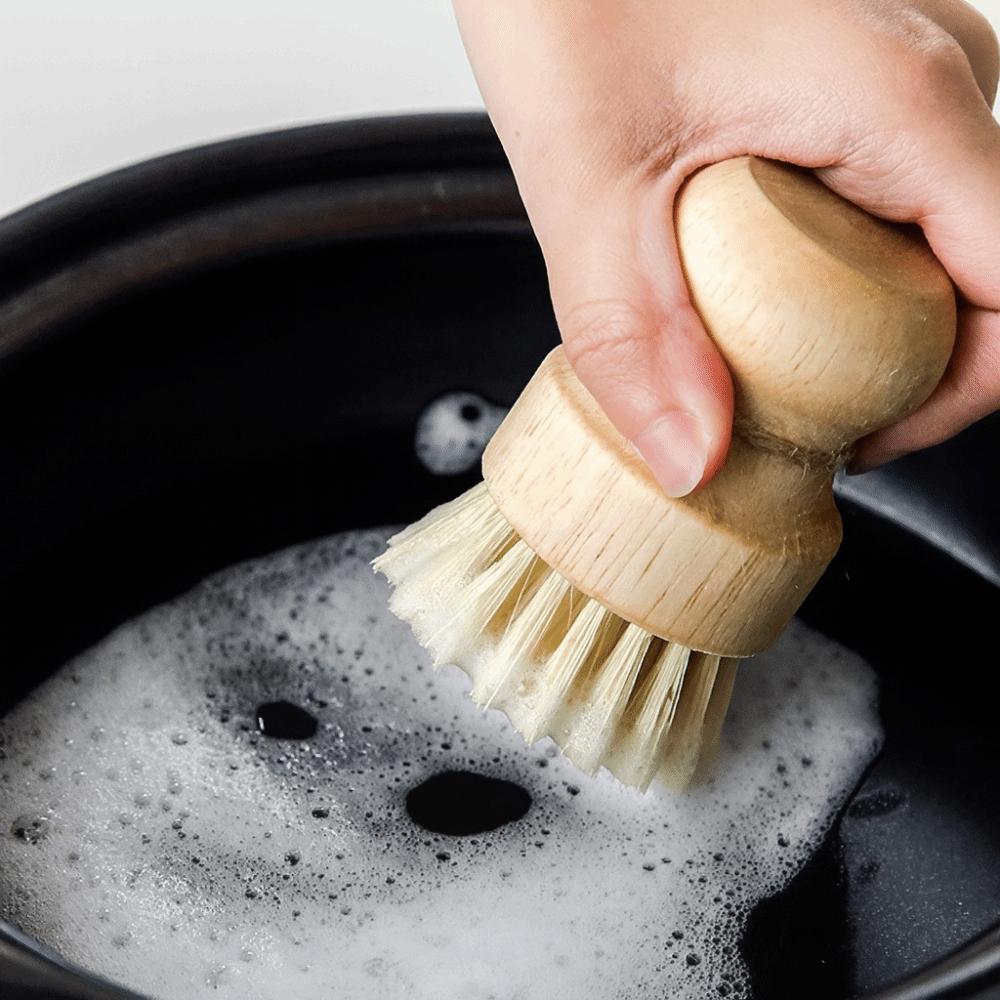 Handheld Cleaning Scrubbers Wooden Handle Scrubbing Brush Dishwashing Brush  for Bowls Plates Pot