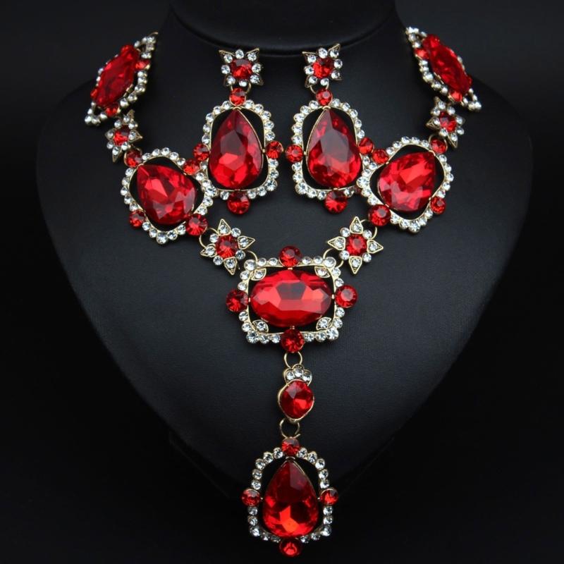 Elegant Crystal Gemstones Necklace And Earrings Set Sparkling Jewelry Set For Formal Occasions Featuring Vintage Designs