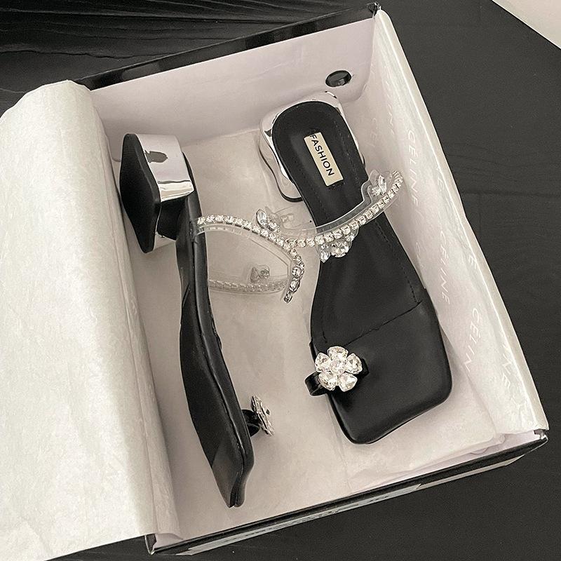 2025 spring and summer new fairy wind cover toe thick heel slippers outer wear fashion with skirt high-end cool slippers