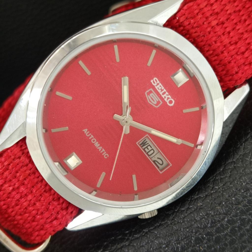 VINTAGE SEIKO 5 AUTOMATIC 7009A JAPAN MENS REFURBISHED RED DIAL WATCH a709599-1