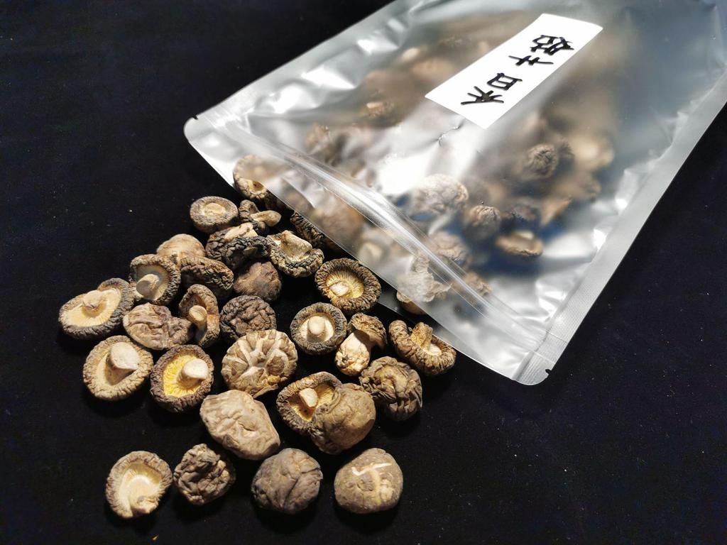 Yunnan Specialty Dried Shiitake Mushrooms, Four Seasons Premium Choice, 250g.