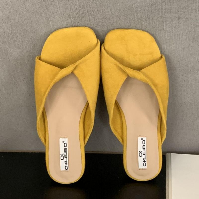 Fashion Female New In Summer Beach Slides Ladies Slippers 2025 New Fashion Square Toe Women Flats Slippers Solid Color Sandals Shoes