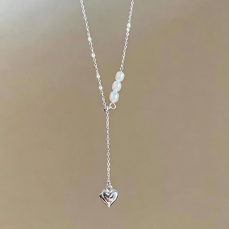 Elegant Heart Pearl Necklace - 2026 Edition: Luxurious Niche Design, High-End Clavicle Chain for Women, Stunning and Sophisticated Accessory