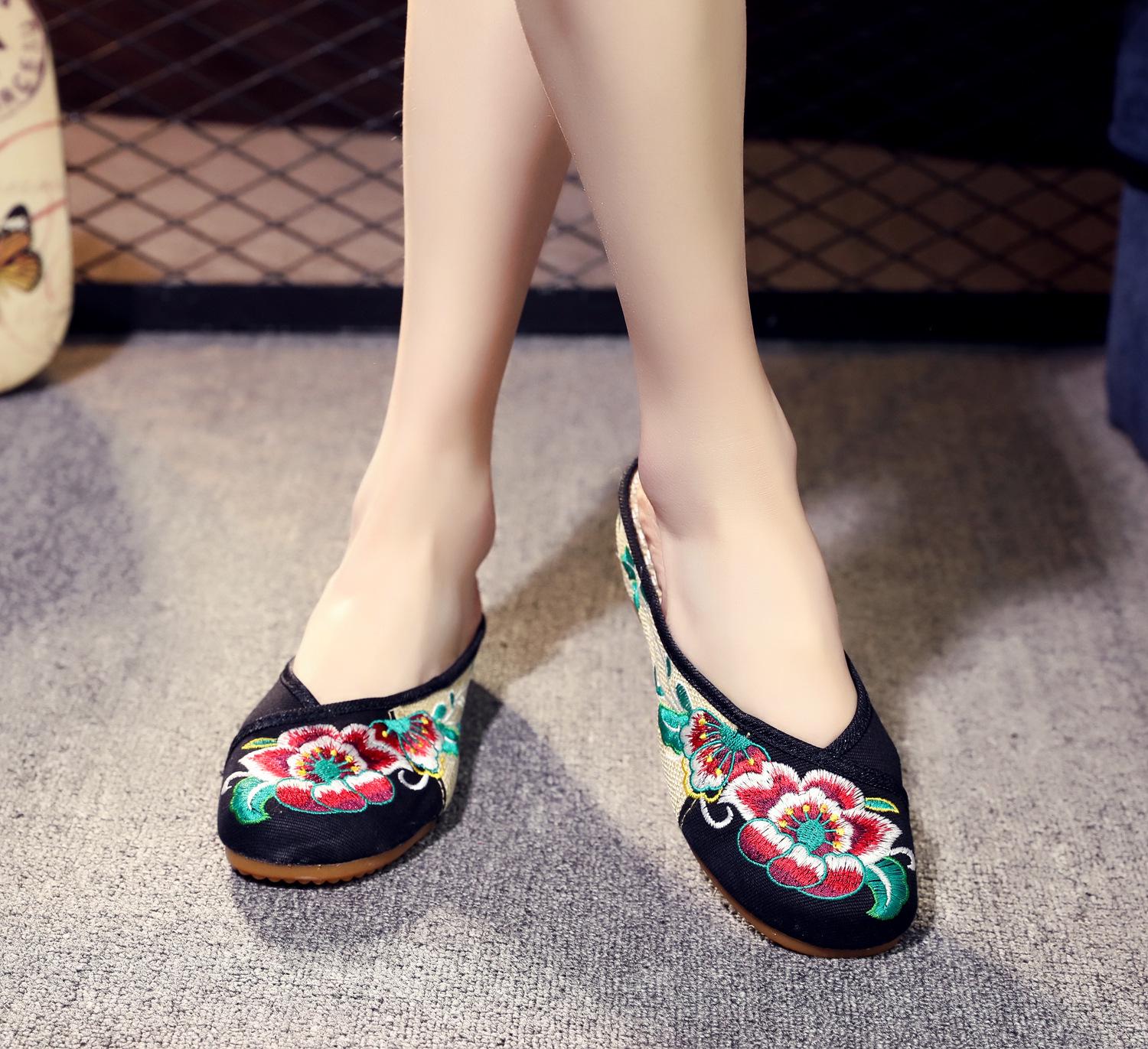 

Hibiscus Slippers 2024: Ethnic Style Women s Closed-Toe Cloth Shoes with Hidden Heel 35 чёрный
