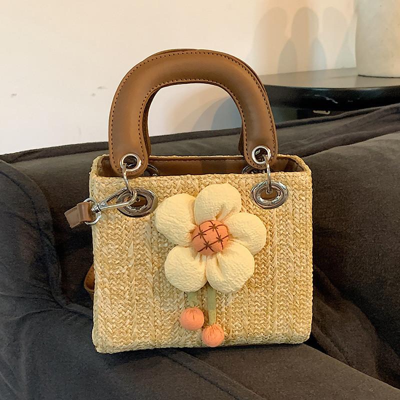 IELGY woven straw bag, high-end messenger bag, seaside popular portable Princess Diana bag