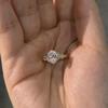 Fashion Dazzling Diamond Inlay Oval Engagement Ring New In High Quality Light Luxury Exquisite Rings for Women Wedding Jewelry