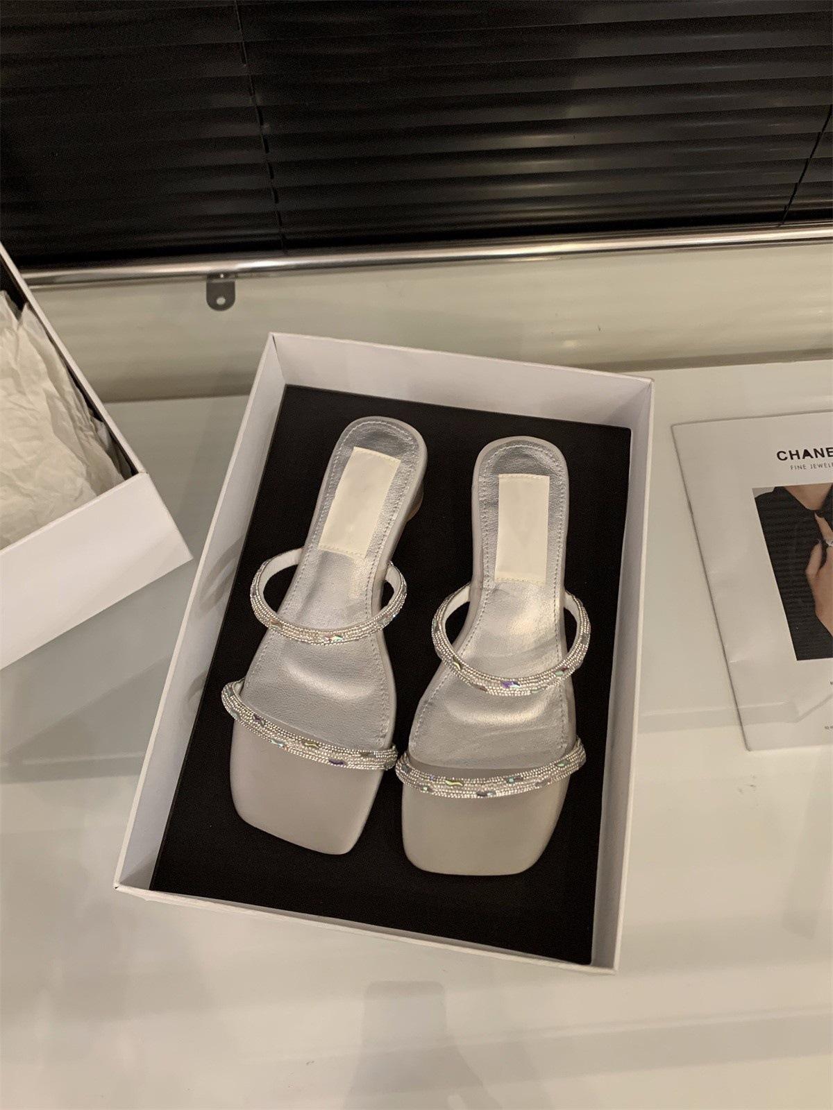 

Coarse heel temperament rhinestone French small cool slippers women s shoes wear 2025 summer with skirt silver fairy sandals 40