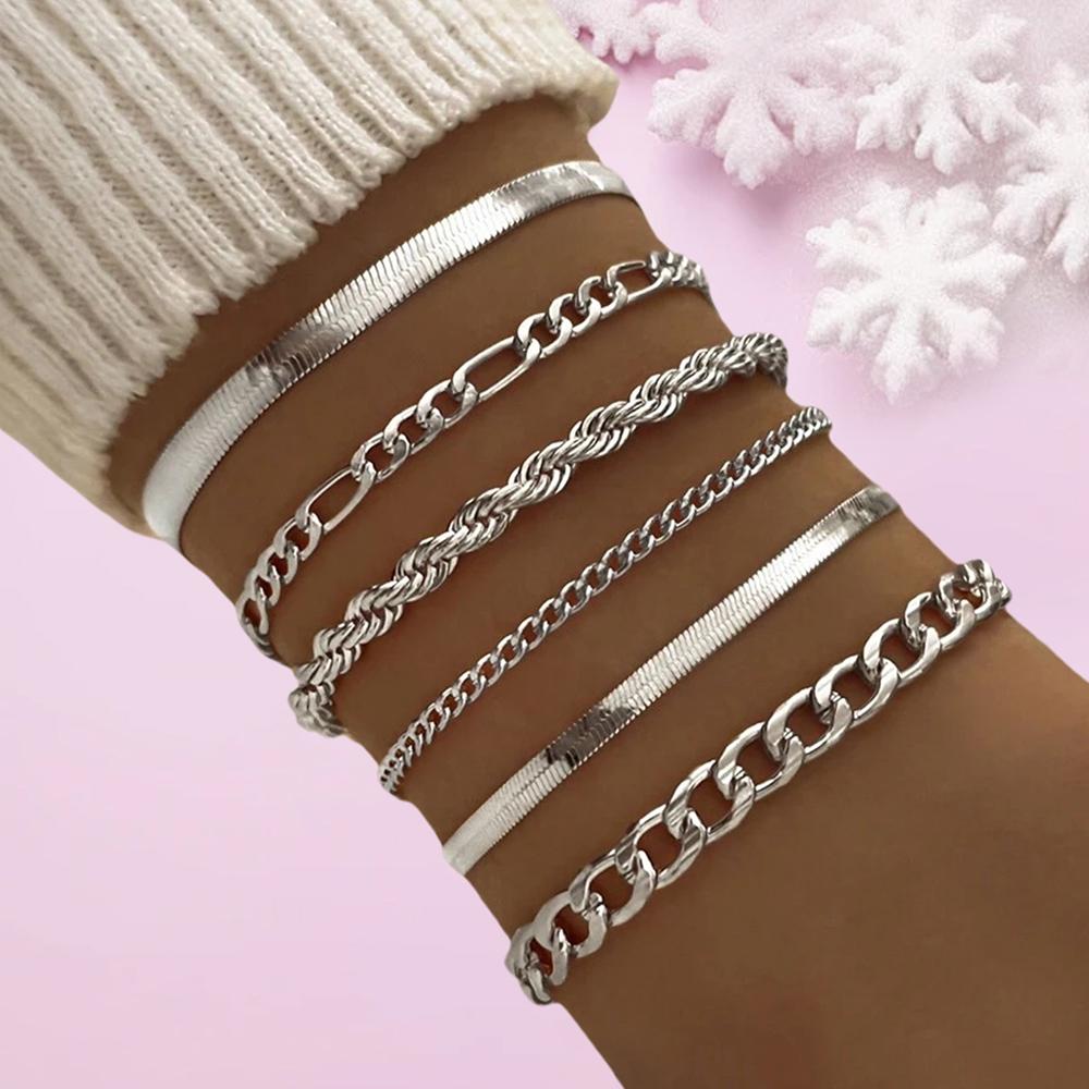 

6 модных классических наборов браслетов или аксессуаров золотого и медного цвета, подходящих для повседневной носки, являются идеальными подарками для подруг.