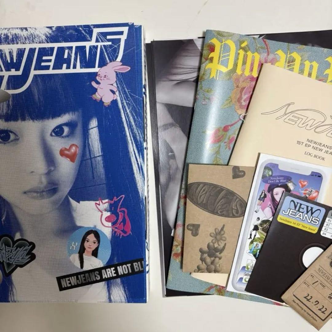 

[USED] NewJeans Bluebook ver. Hani with trading card