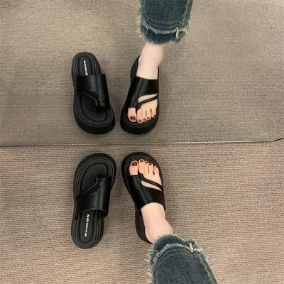 Thick-soled Heightened Pinch Feet Cool Slippers Women's Summer Wear Flip-flops 2025 New Popular Skirt Beach Sandals
