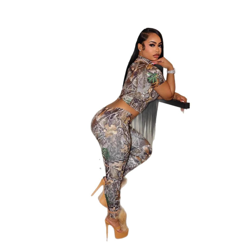 TW830 Fashion Printed Two-Piece Set: Half-High Collar Crop Top & Hip-Lifting Long Pants