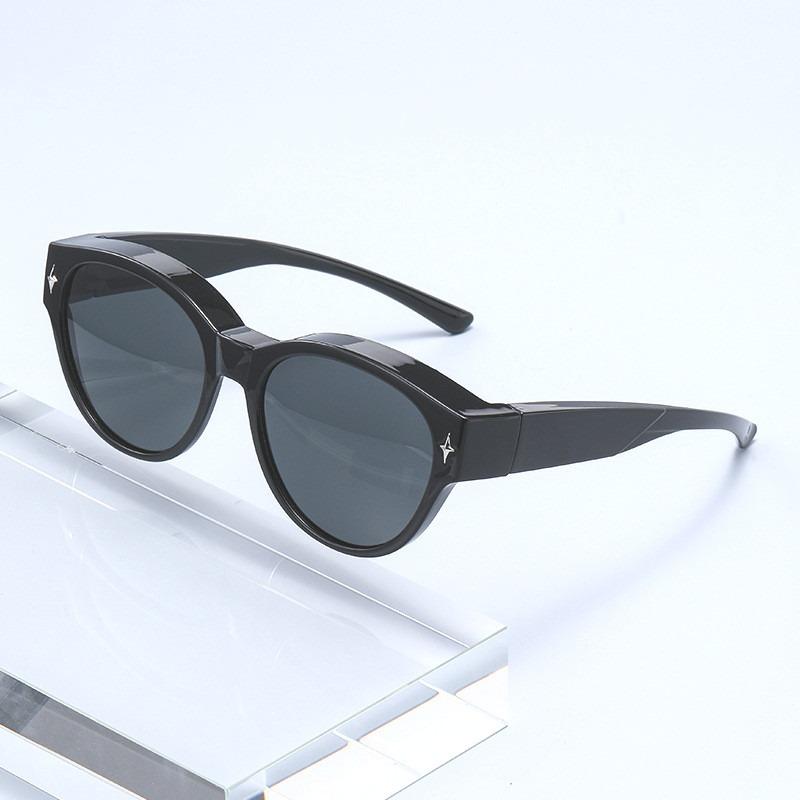 Stylish Cat-Shaped Sunglasses Can with Myopia Glasses Option UV Protection for Men and Women Driving Sunglasses