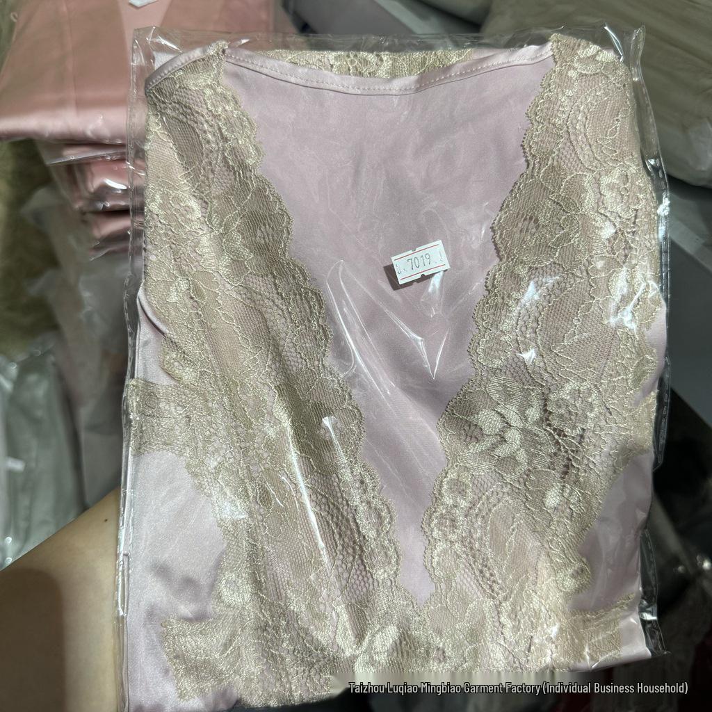 7019 Women's Sexy Lace Silk Nightgown & Bathrobe Set