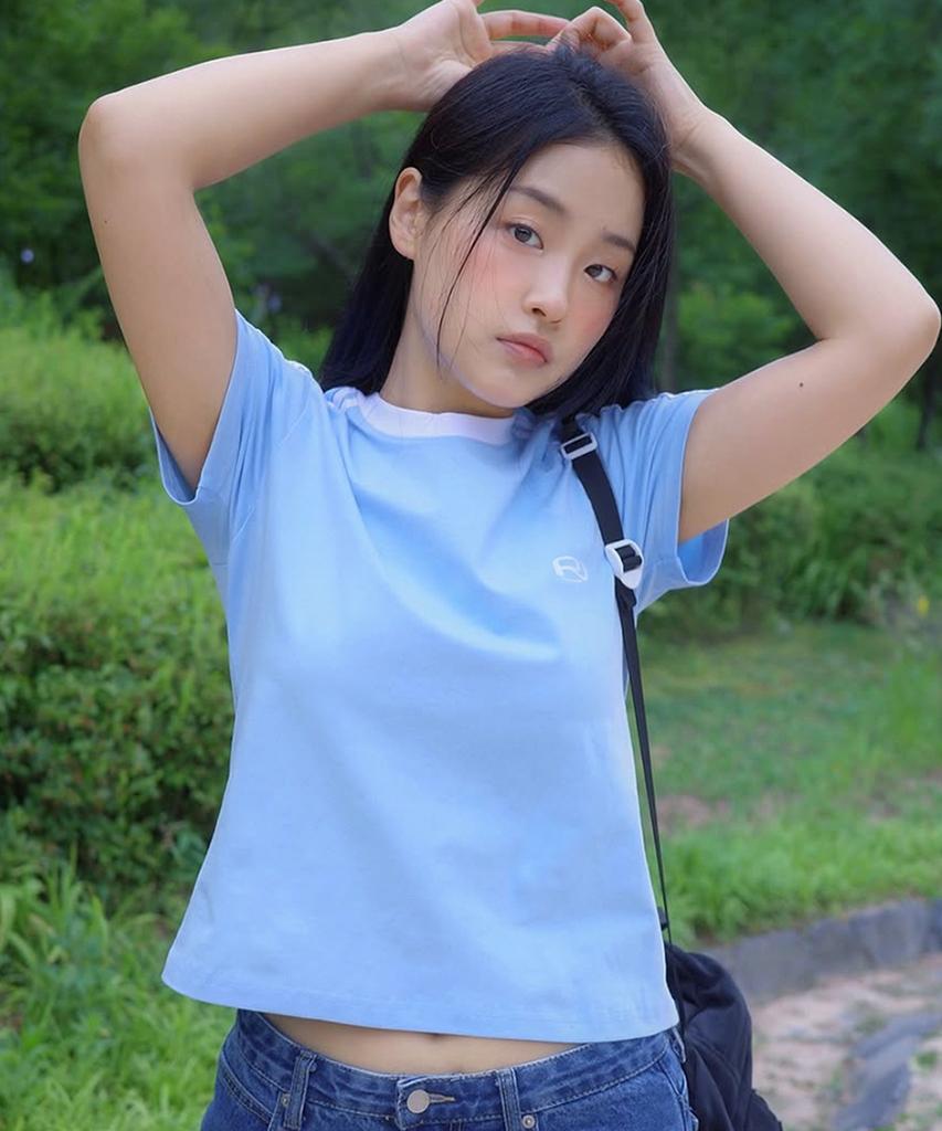 RANDOMOFF Rof Essential Sporty Track Crop T-Shirt (4Color)