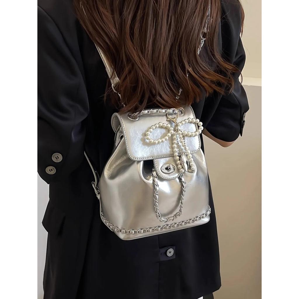 Autumn and winter ins style niche women's 2025 new autumn and winter fashion commuter backpack travel bag shoulder bag