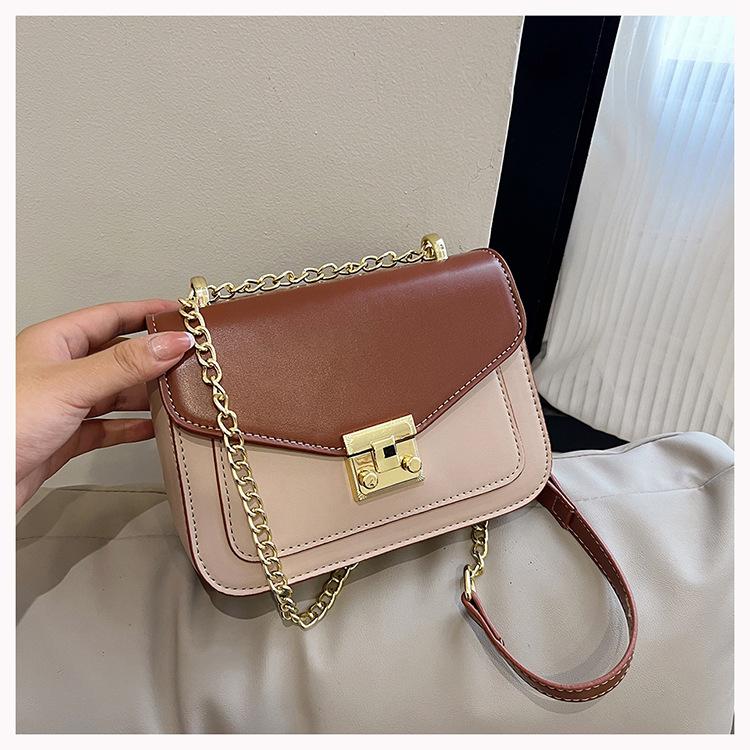 

Сумка контрастного цвета в иностранном стиле, женская, новинка 2024 года, маленькая квадратная сумка-мессенджер с цепочкой, высококачественная универсальная сумка через плечо из искусственной кожи в стиле ретро