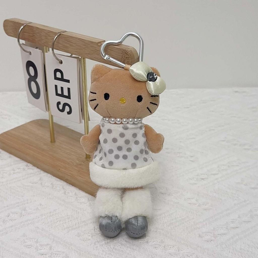Plush Keychain With Heart Closure For Girls And Gift Use