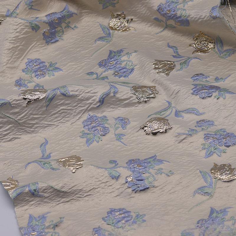 

Tulip Hydrangea Gold Silver Wire Jacquard Fabric 3D Relief Clothing Fabric for DIY Flowered Dress Formal Dress Home Decoration 100cmx142cm тюльпан кольору