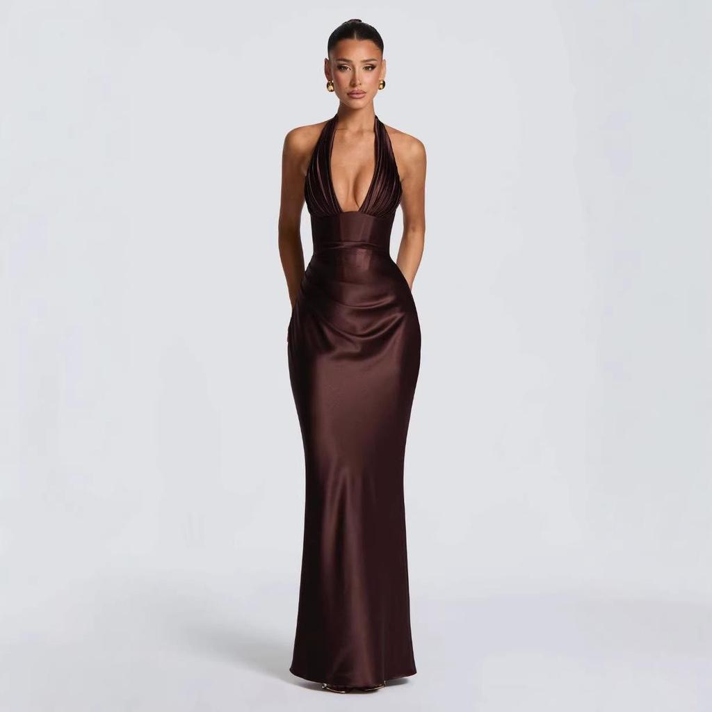 2026 Spring Festival: New Halter Deep V-Neck Pleated Off-the-Shoulder Long Dress in European and American Styles