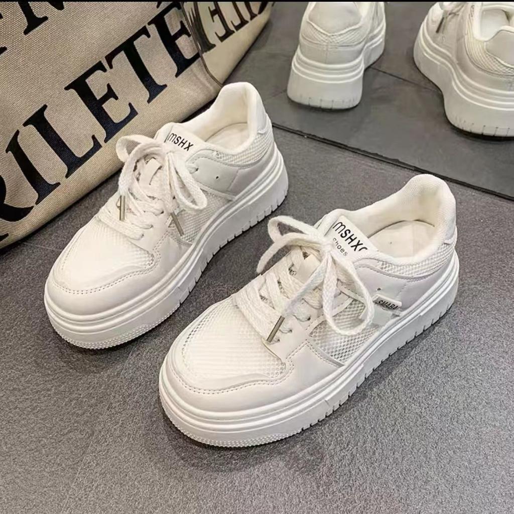Frühling und Sommer dicke Sohle Schuhe Großhandel Netz atmungsaktiv kleine weiße Schuhe dünne Netzschuhe