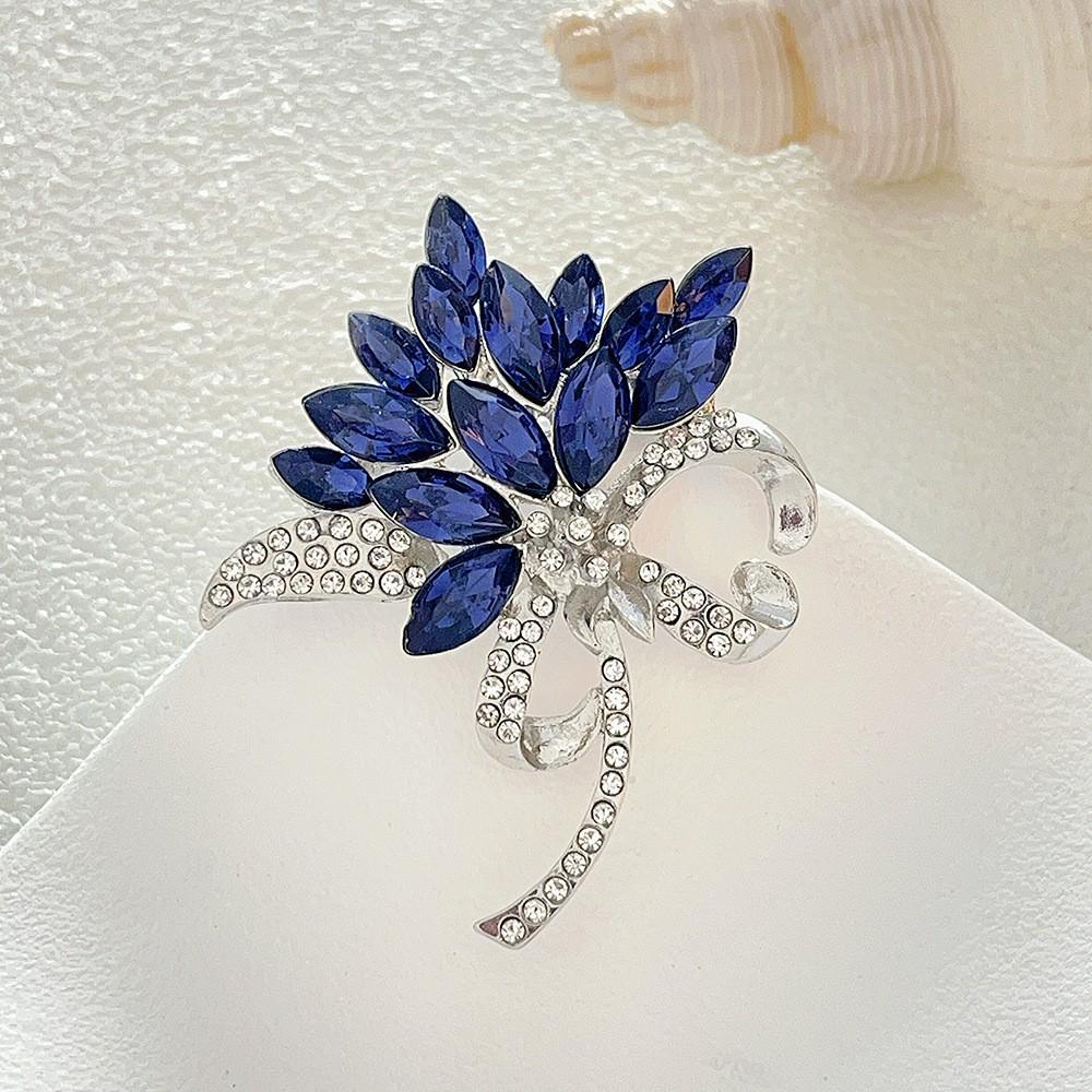 High-End Pearl & Rhinestone Butterfly Brooch for Women's Fashion Suits and Scarves