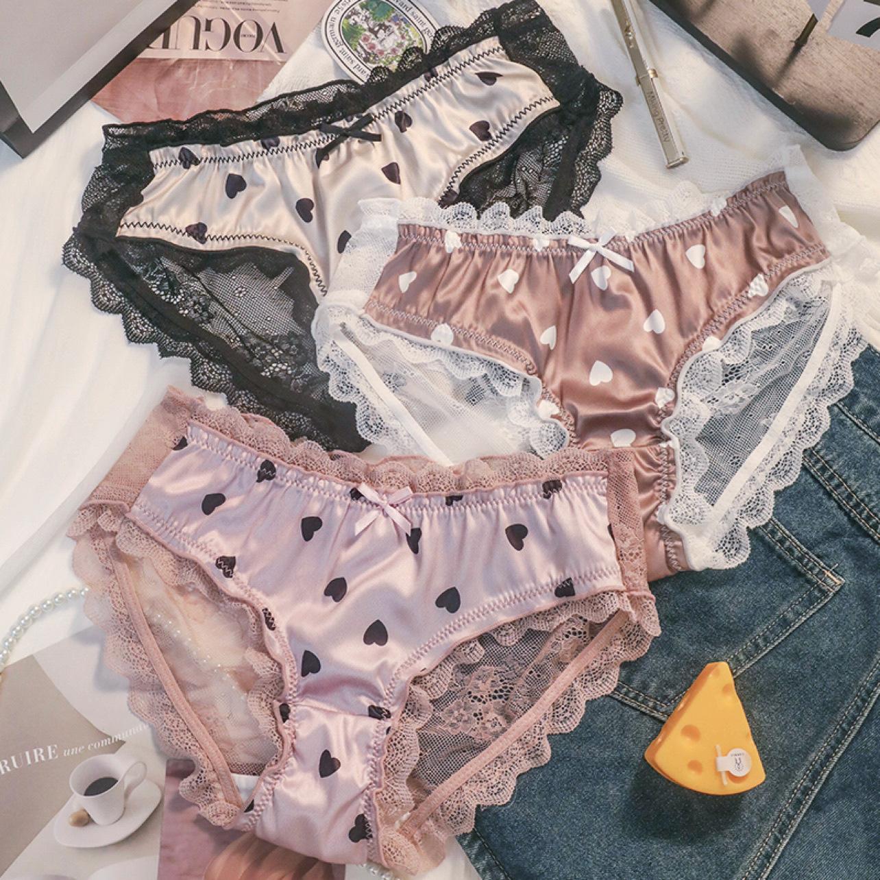 

Комплект из 3 шт., дышащие трусы с цветным принтом в виде сердца, удобные эластичные трусики, женское нижнее белье с контрастным кружевом и бантом L