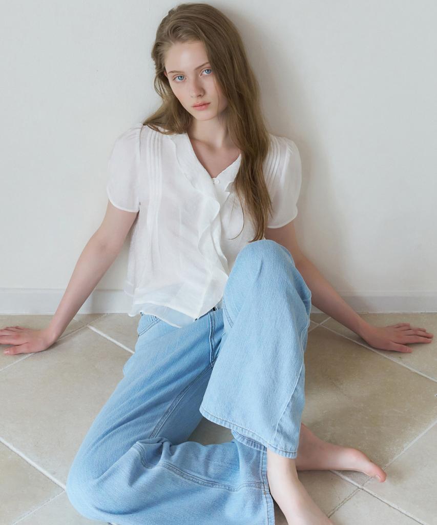 LETTERA Frill Short Sleeve Blouse