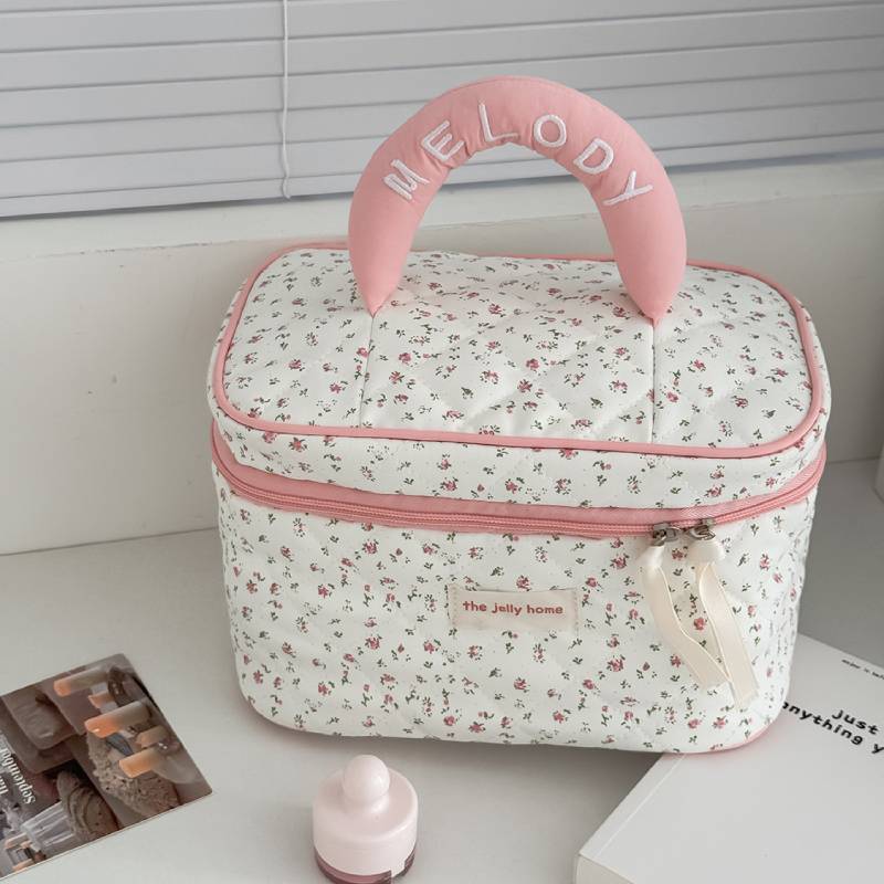 Florale Nylon-Kosmetiktasche mit Reißverschluss für den täglichen Gebrauch und Reisekomfort