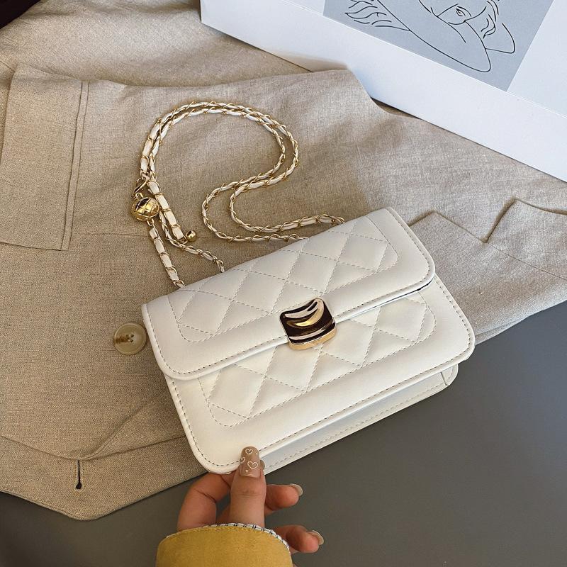 High-value Small Bag Women's Bag 2025 Summer New Model, Popular This Year, Summer Versatile Diamond Chain Bag Messenger Bag