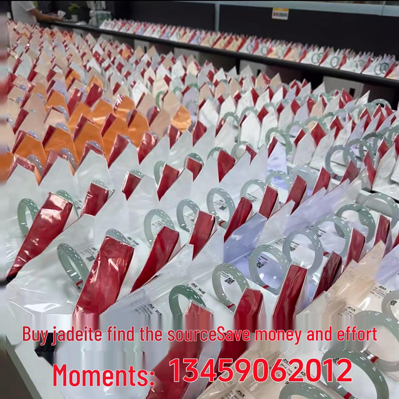 

Myanmar Natural Jadeite Fine Jade Ice Waxy Bangle with Certificate