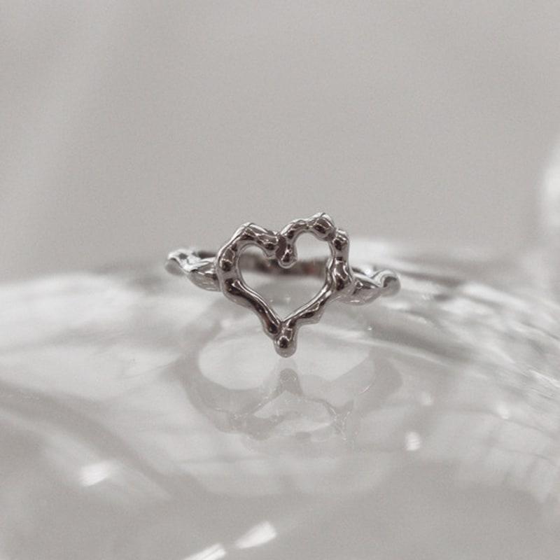 M.atur Flow Moment Ring 04