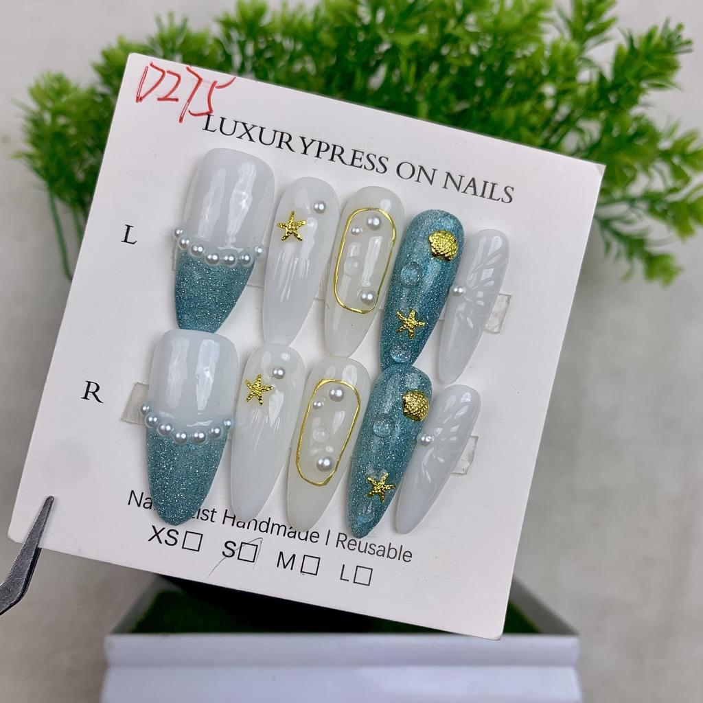 Handmade Armor European and American Wind Ice Through Shell Three-dimensional Carved Cat's Eye Almond Nail Removable Manicure