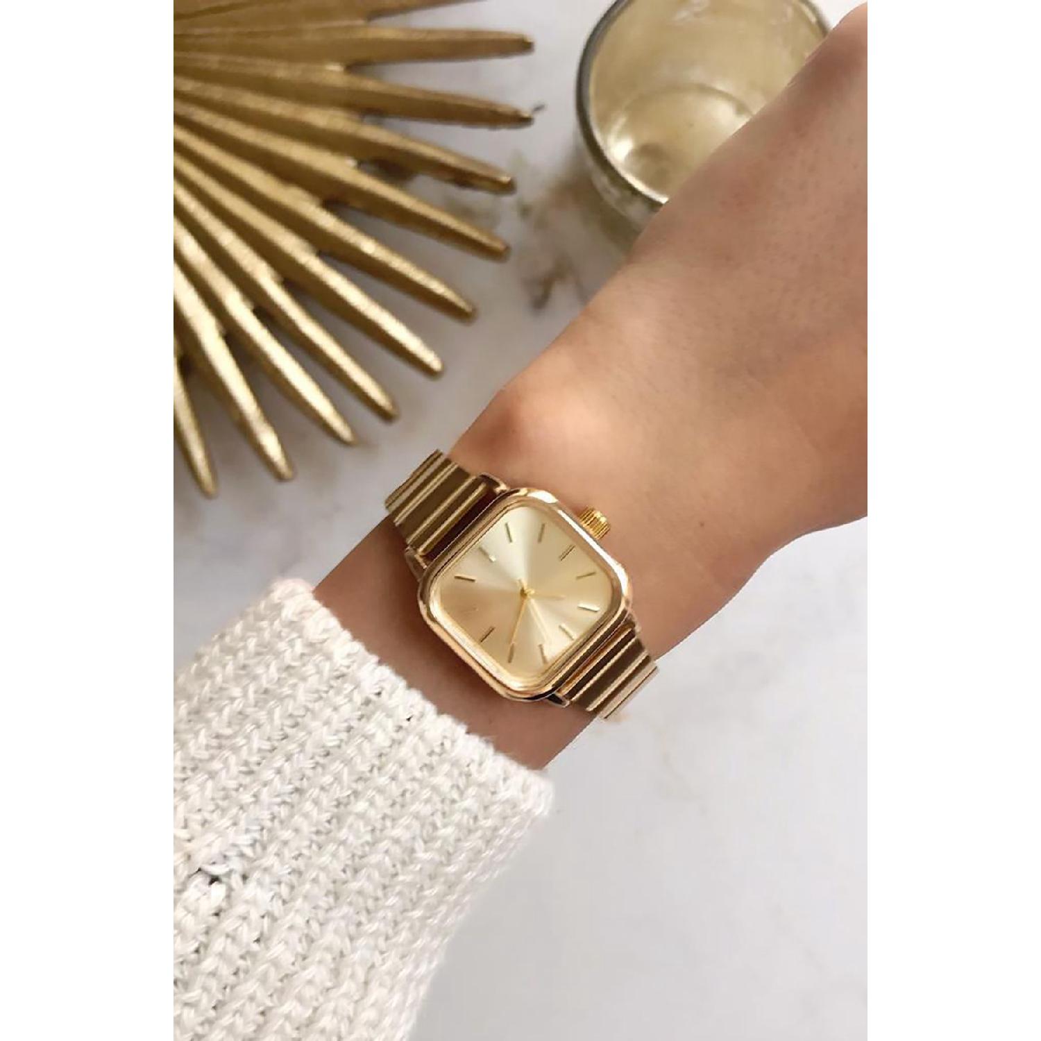 

Женские наручные часы Hemera Full Gold золотой