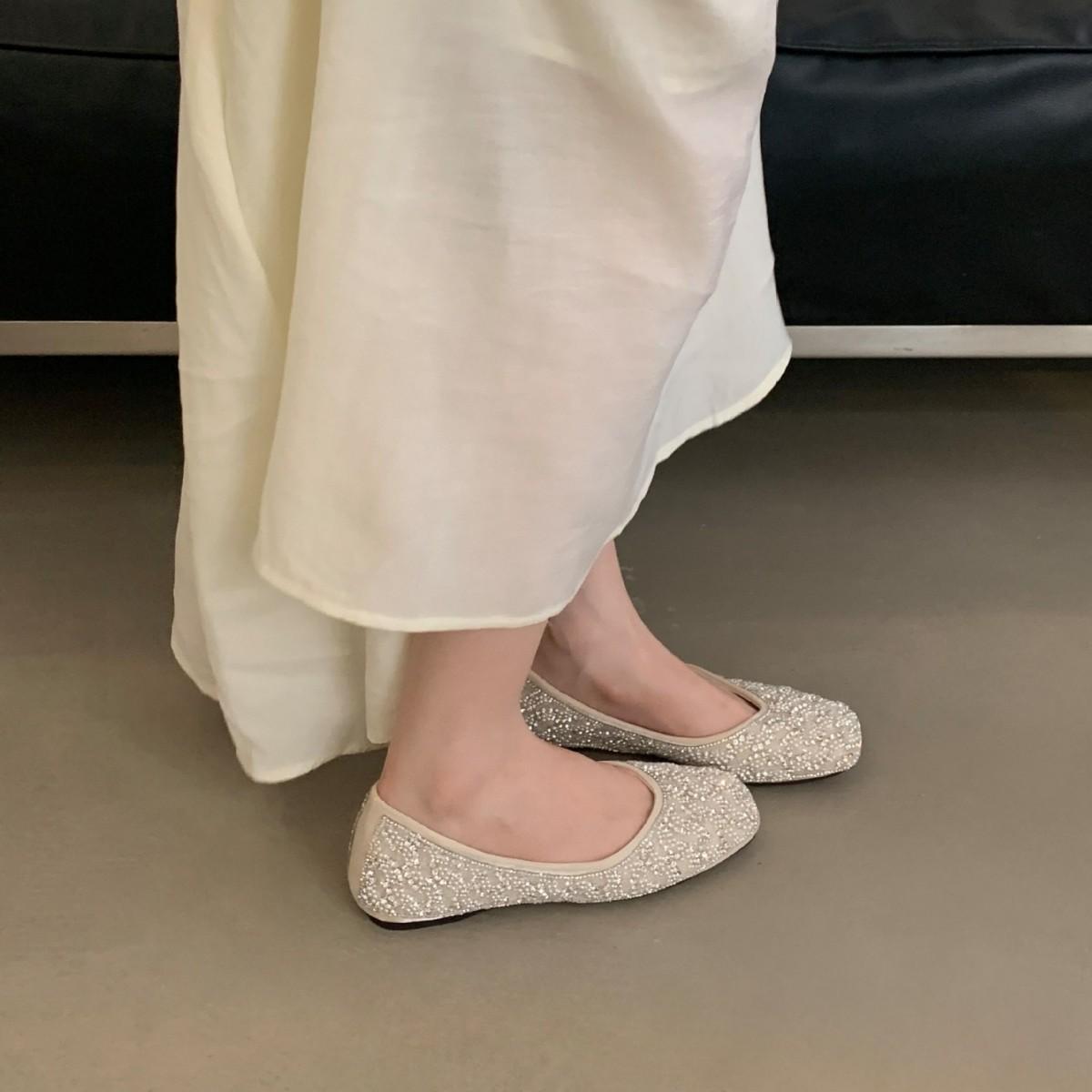 

2025 new French rhinestone pearl shallow soft bottom foot cover versatile flat bottom versatile fashion women s single shoes 43 бежевый