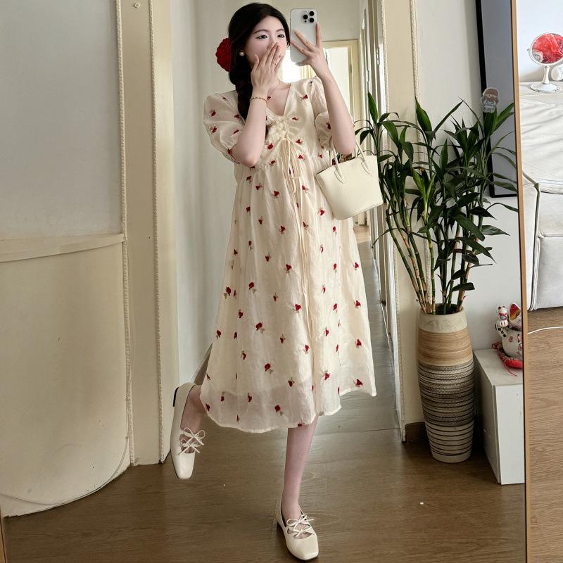 2026 Summer Korean Style Slimming Embroidered Loose Maternity Dress M